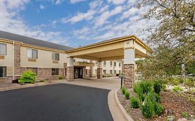 Comfort Inn & Suites Black River Falls I-94